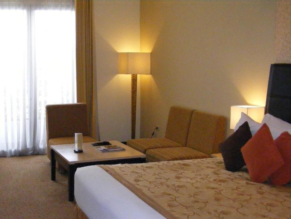 Golden Flower By Kagum Hotels Μπαντούνγκ Εξωτερικό φωτογραφία