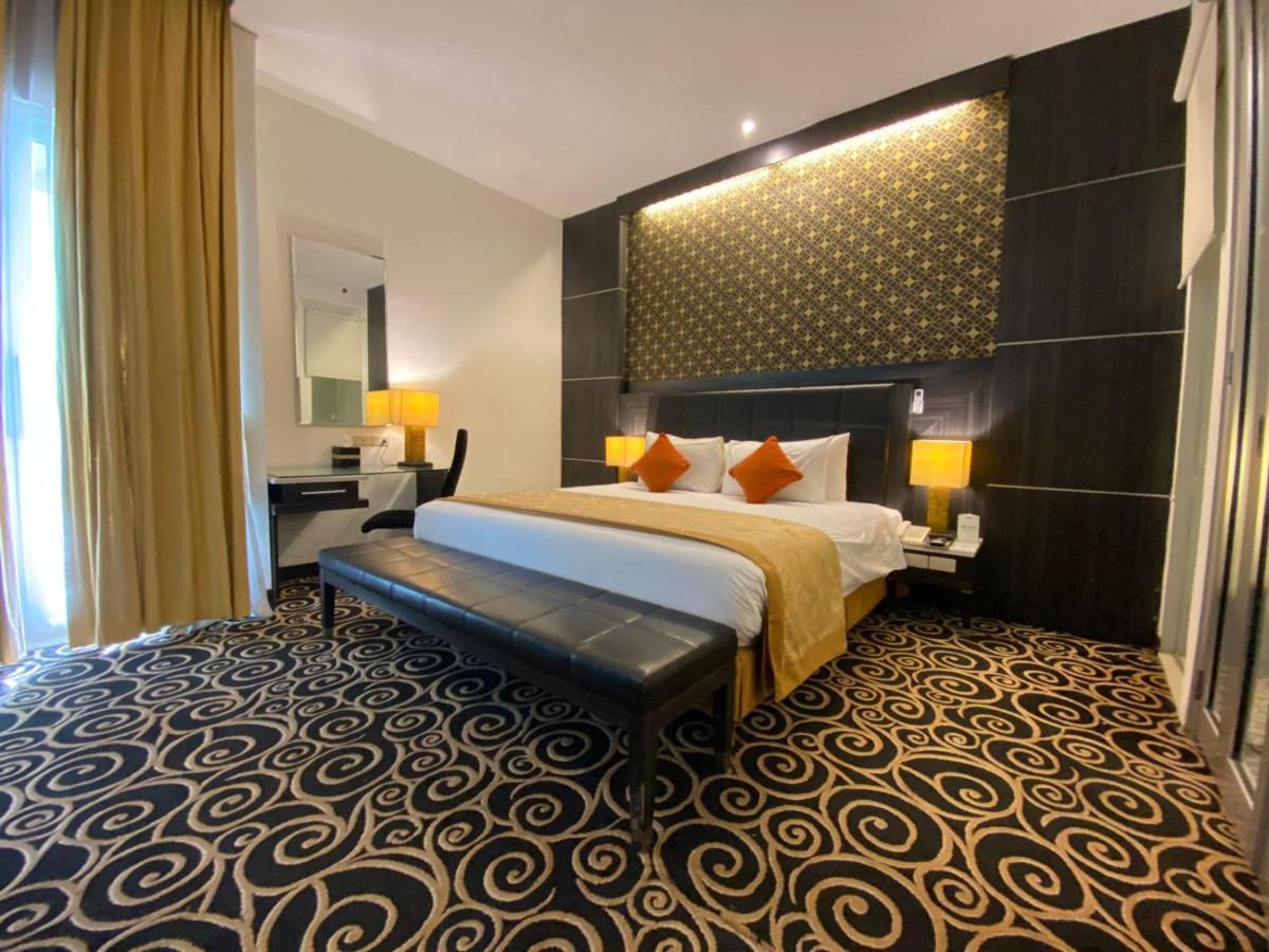 Golden Flower By Kagum Hotels Μπαντούνγκ Εξωτερικό φωτογραφία