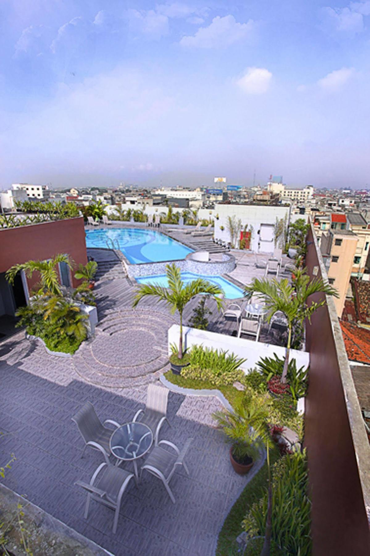 Golden Flower By Kagum Hotels Μπαντούνγκ Εξωτερικό φωτογραφία